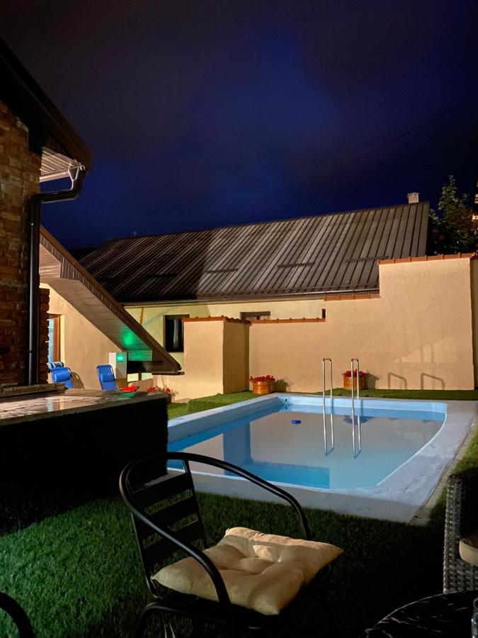 Guesthouse Prenociste Faraon Pljevlja Luaran gambar