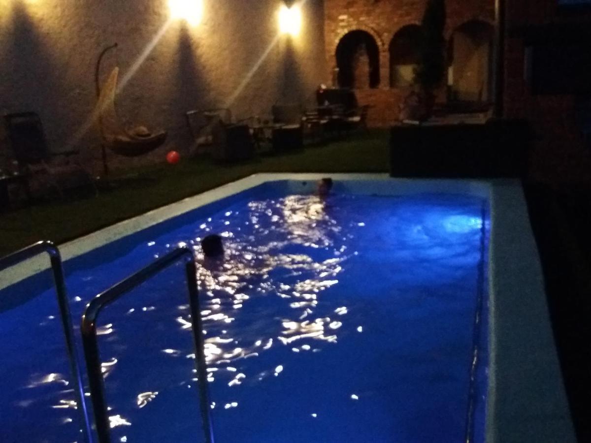 Guesthouse Prenociste Faraon Pljevlja Luaran gambar