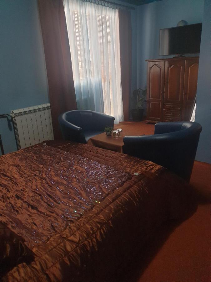 Guesthouse Prenociste Faraon Pljevlja Luaran gambar
